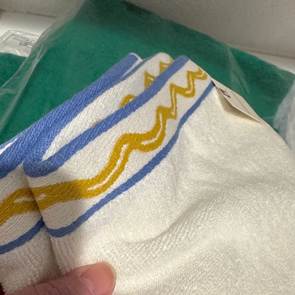 Anthropologie Green Towel w‎ Icon Lemon